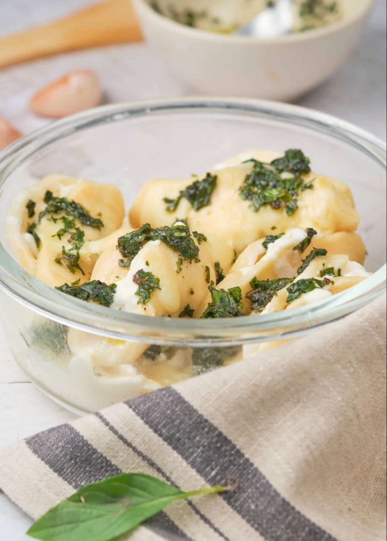 Simple Pesto Stuffed Shells