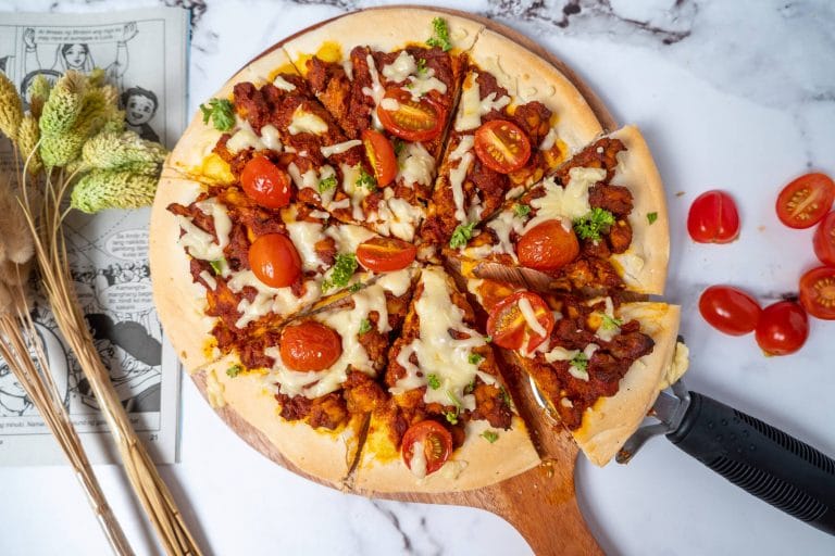 Easy Chicken Tikka Pizza