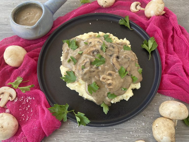 Creamy Garlic Mashed Potatoes With Mushroom Gravy