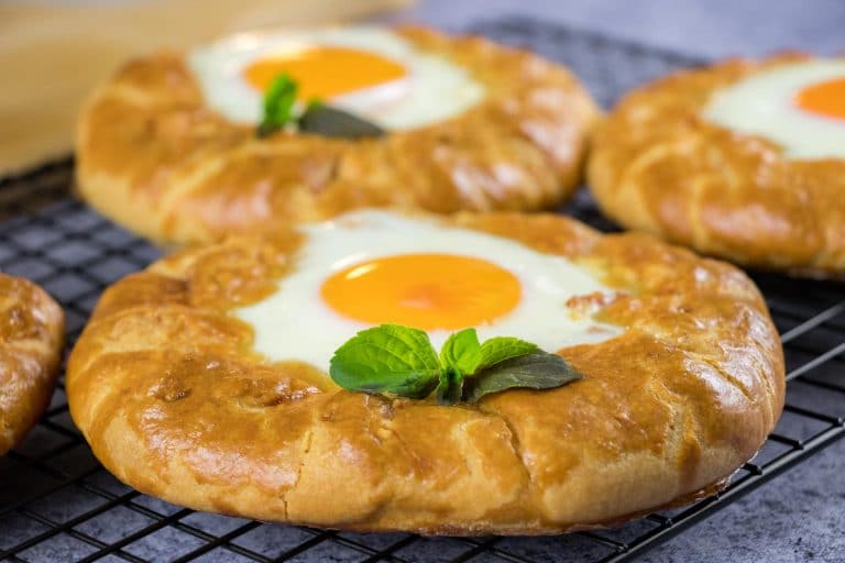 Easy Cheesy Eggs Breakfast Galette