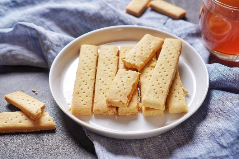 Simple Low FODMAP Shortbread