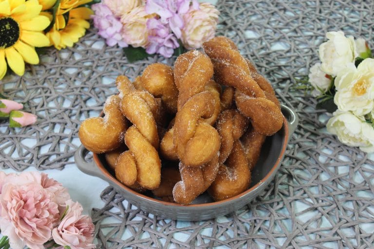 Simple & Delicious Kkwabaegi (Korean Twisted Doughnut)