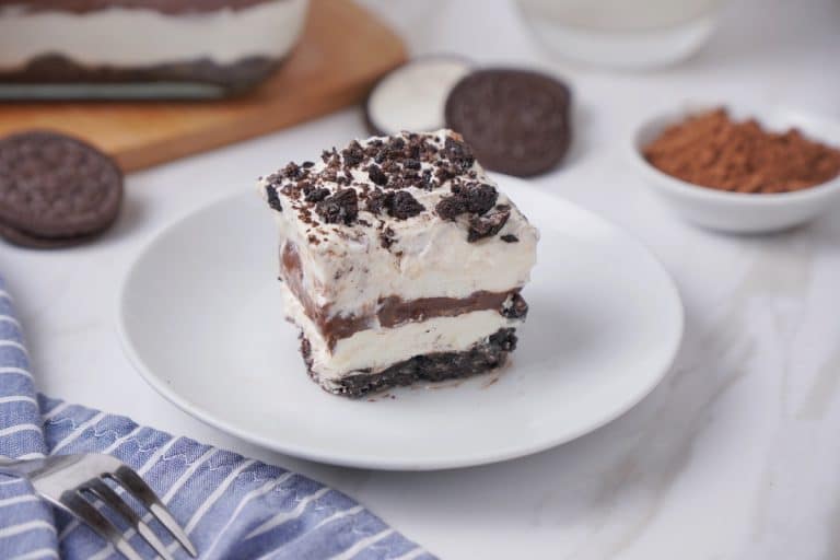 Crunchy Oreo Lasagna