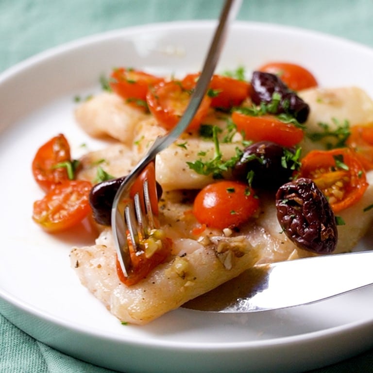 One Cook Fish Homemade One Pan Roasted Fish with Cherry Tomatoes