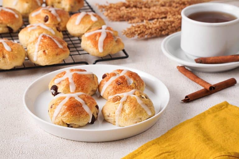 Simple Guyanese Hot Cross Buns