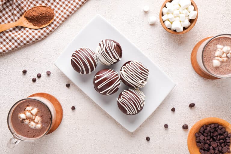 Easy Hot Cocoa Bombs