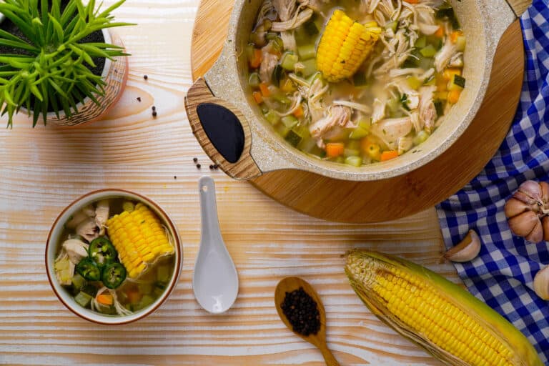 Simple Caldo De Pollo