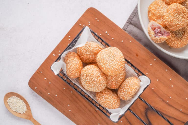 Homemade Chinese Fried Sesame Red Bean Balls