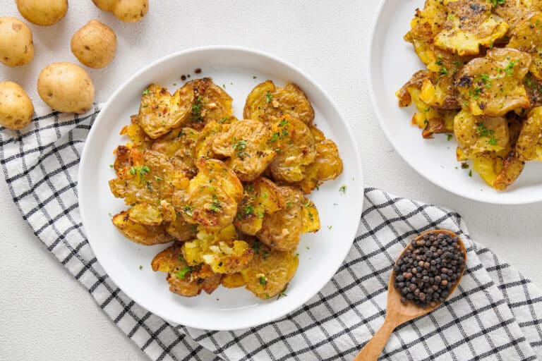 Crispy Garlic Butter Smashed Potatoes
