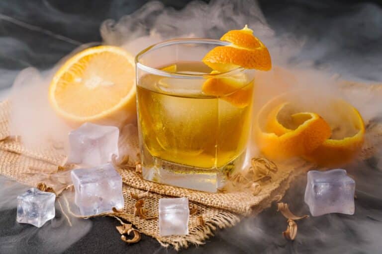 Simple Smoked Whiskey Cocktail
