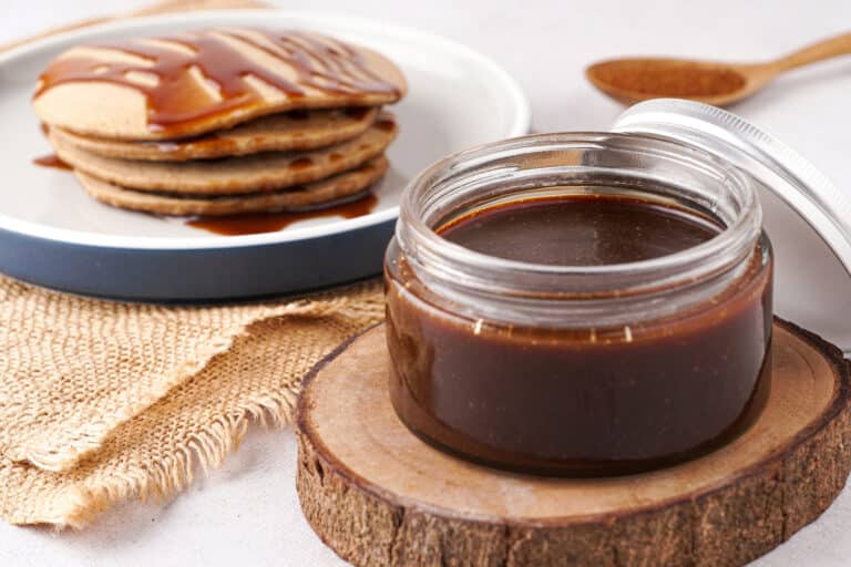 Simple Vegan Caramel Sauce