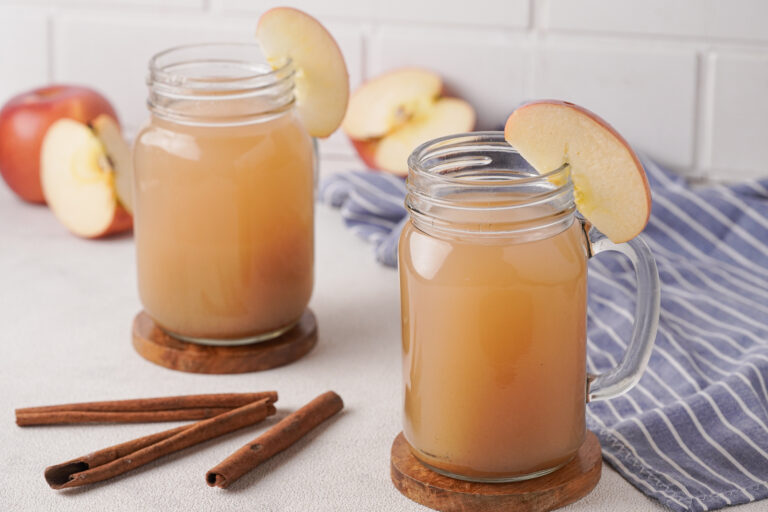 How to Make Homemade Apple Juice