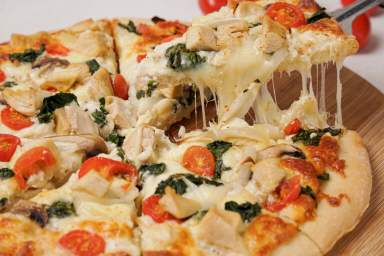 Simple White Sauce Pizza